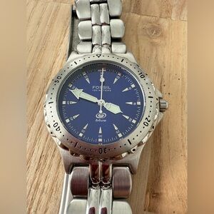 Fossil blue mens silver tone blue dial diver sport watch NEW BATTERY